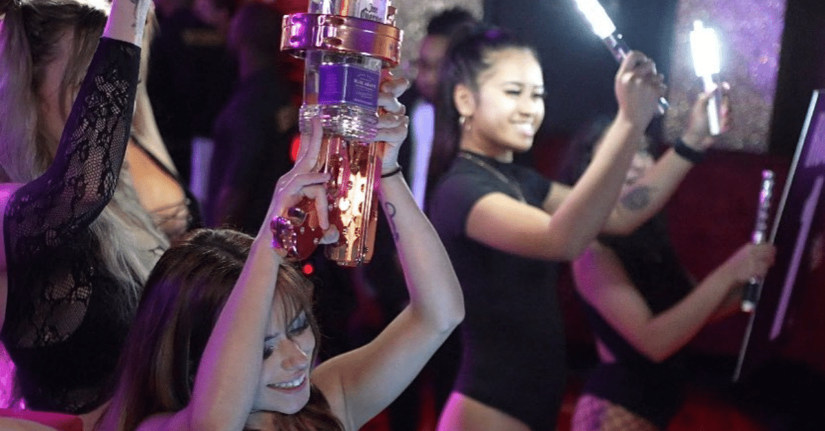 Birthday bottle service Tampa at Club Prana